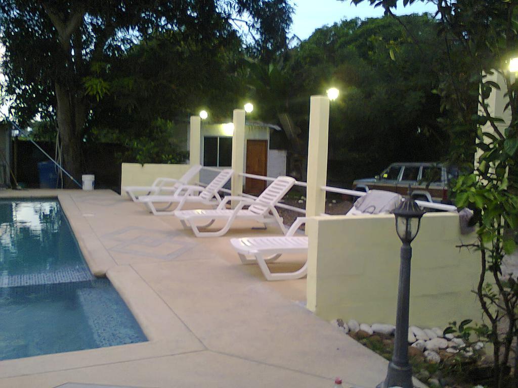 El Galeon Hotel Atacames Bagian luar foto