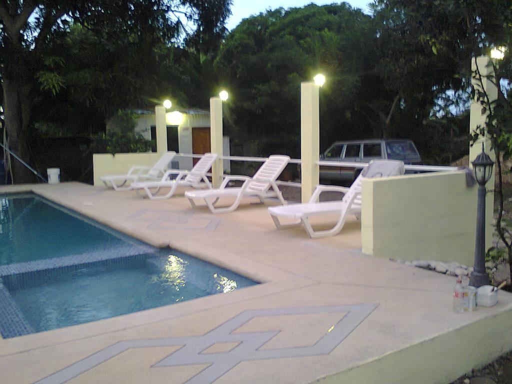 El Galeon Hotel Atacames Bagian luar foto